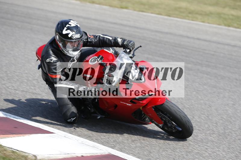 Archiv-2025/49 26.08.2025 Cornu Master School ADR/blau-bleu/28